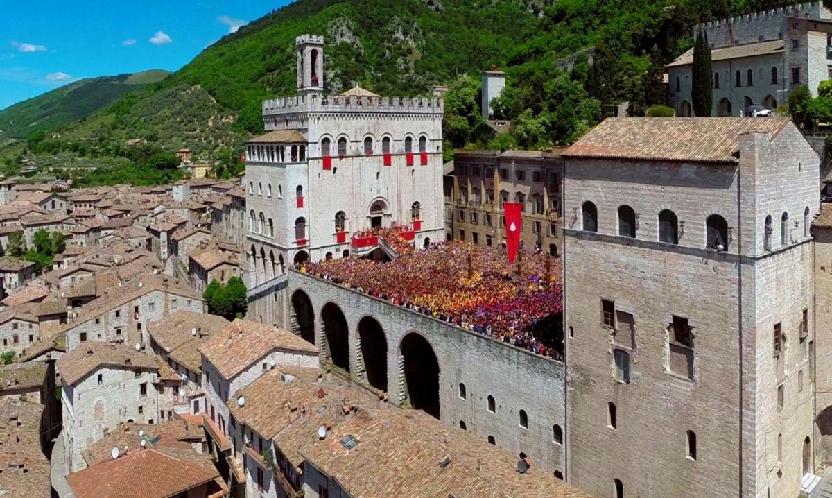 I Ceri di Gubbio – la corsa dei Matti.